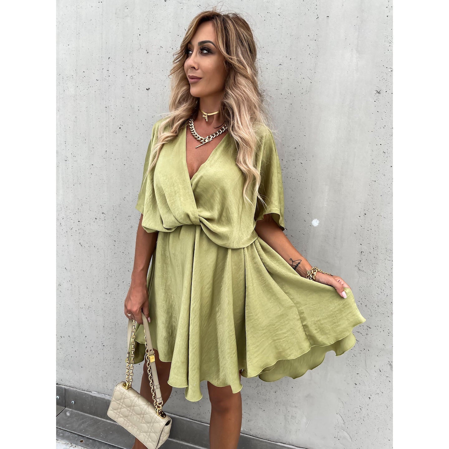 ✨Hot Sale 49% Off🌸Women's Fluttering Loose Waist Irregular Hem Dresses